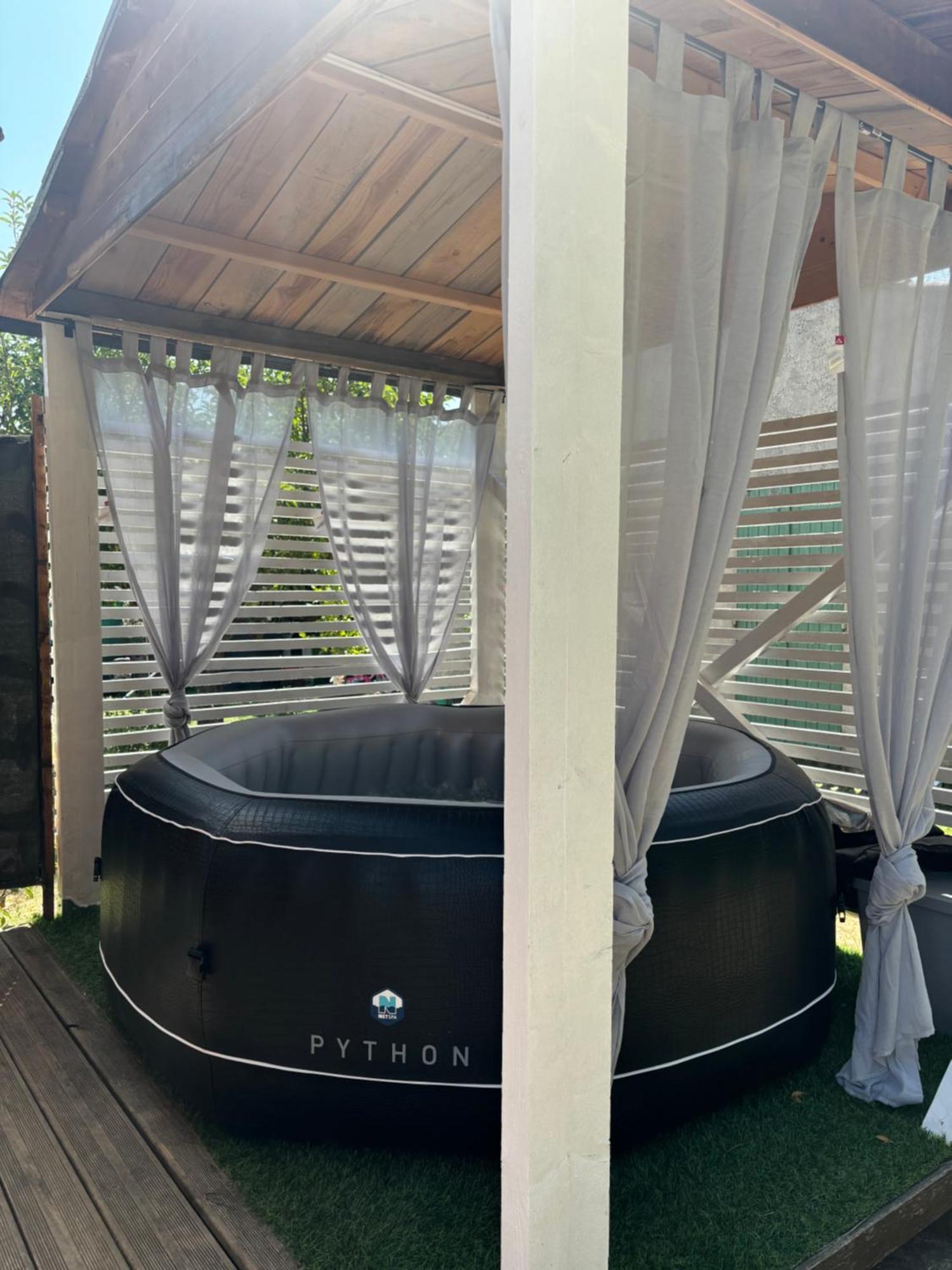 Le Chalet Pignantais Avec Option Jacuzzi Pignans Exterior foto